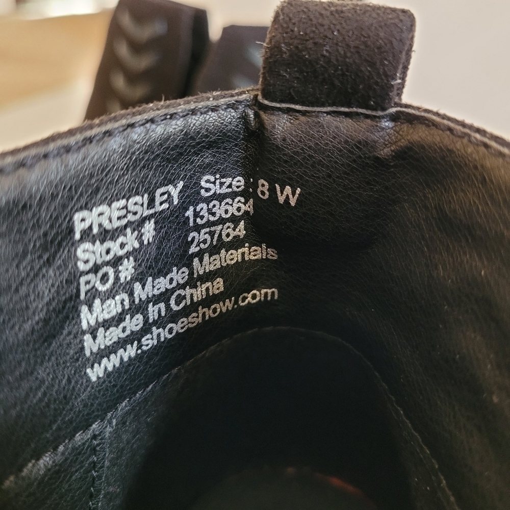 Dominique Nicole Black Booties Sz 8W - Picture 10 of 10